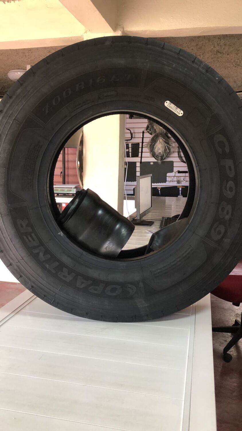 GOMA CAMION TUBO Y CINTA 
7.00R16-14PR