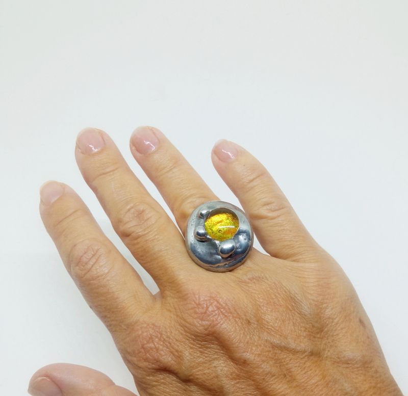 Anello Stagno  goccia gialla
