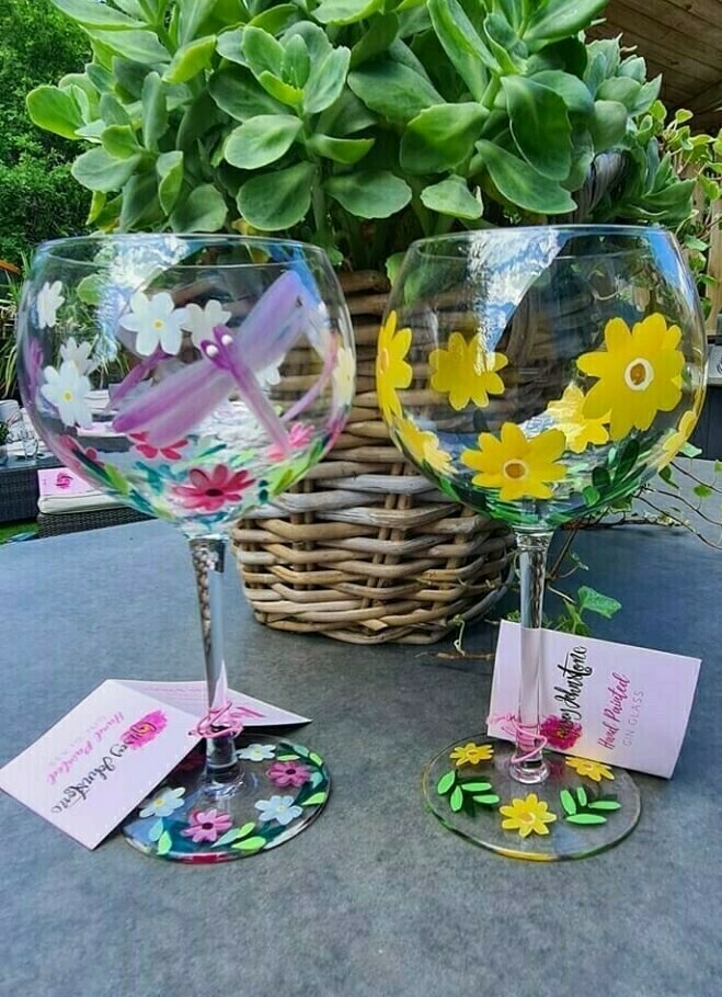 Handpainted gin glass dragonfly 