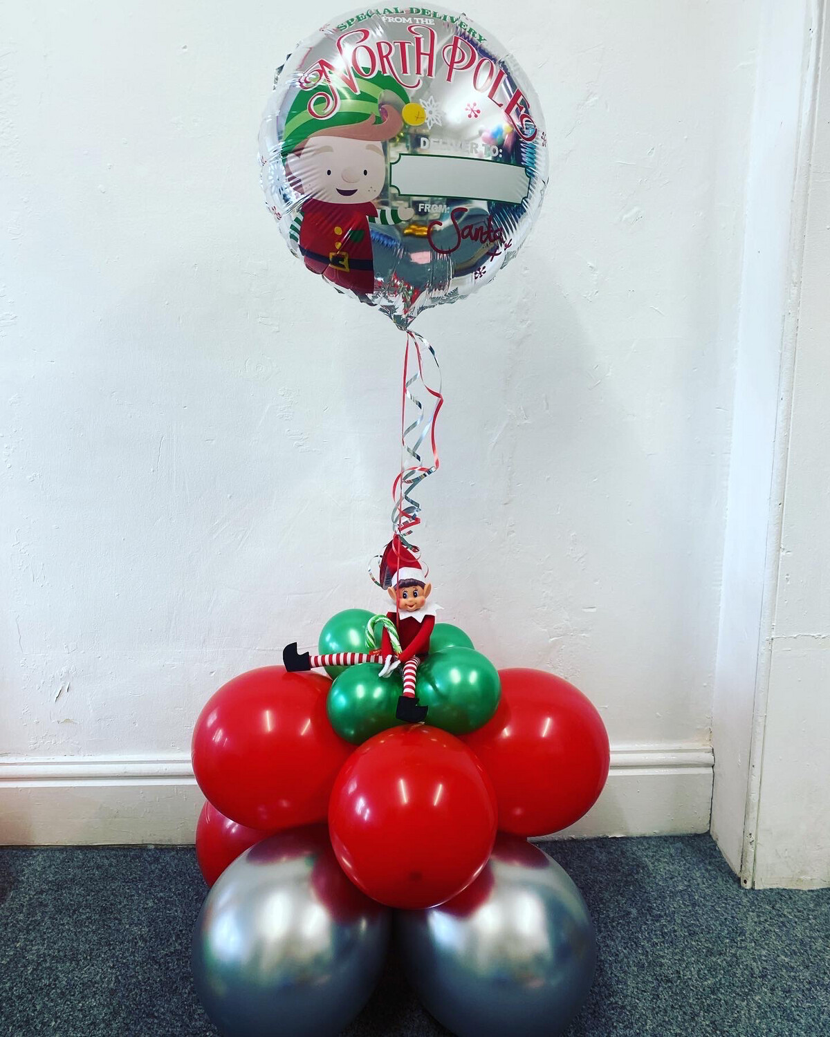 Special Delivery Elf Balloon Stack