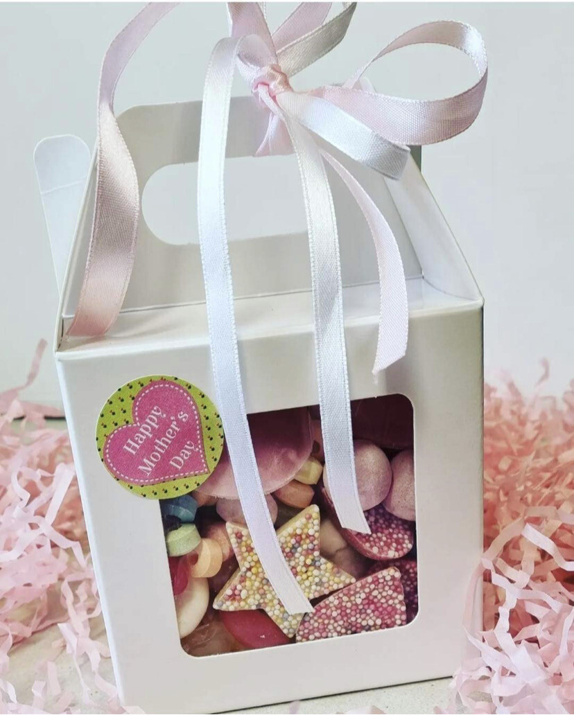 Mother’s Day Sweet Box With Ribbon
