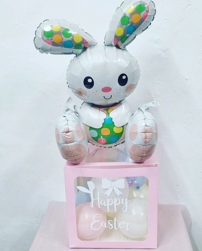 Bunny on balloon box