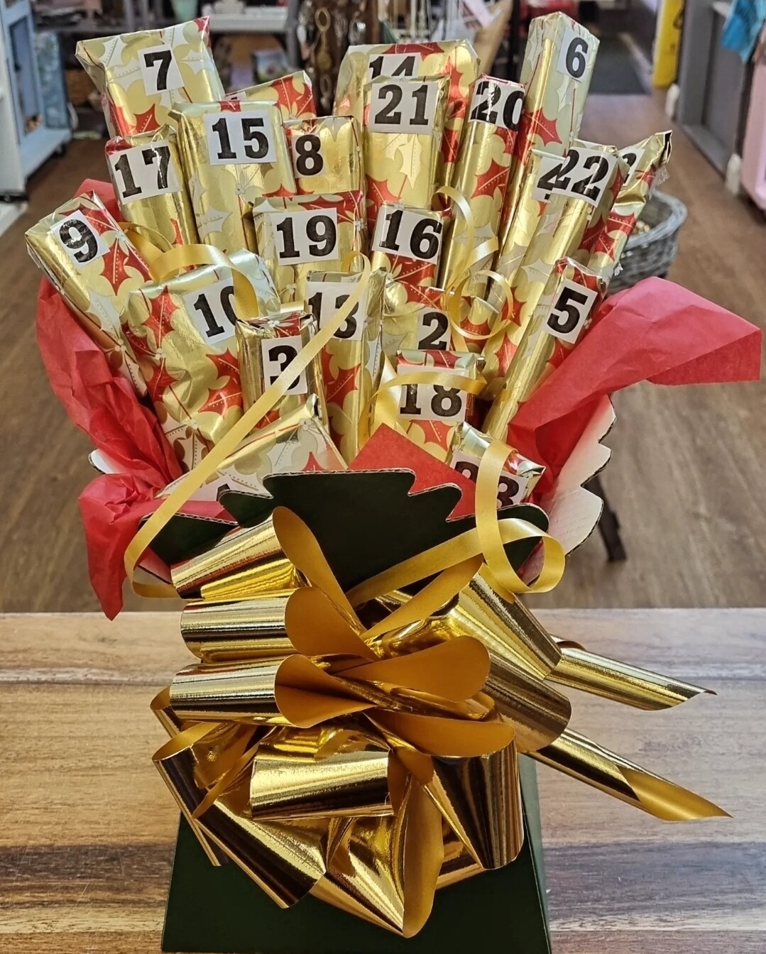 24 Day Mixed Sweets And Chocolate Advent Hamper
