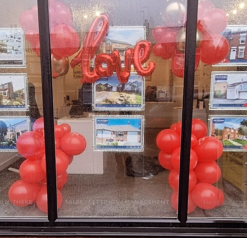 Love balloon letters