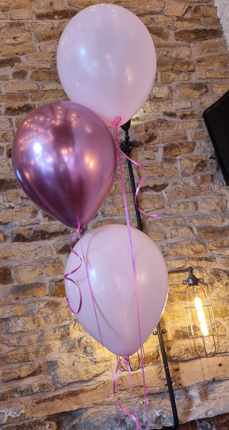 1 x Bunch 3 latex balloons