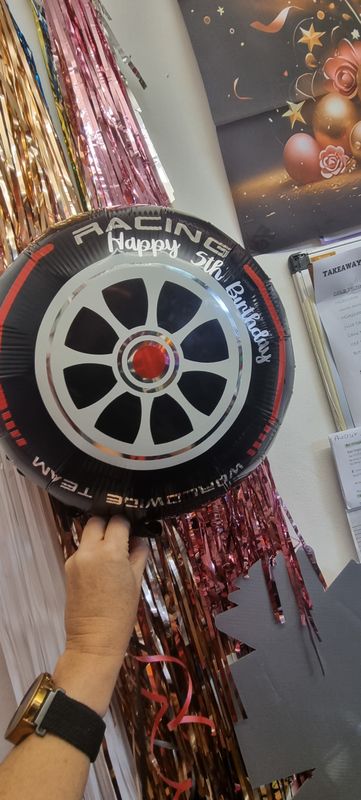 Wheel personalised balloon