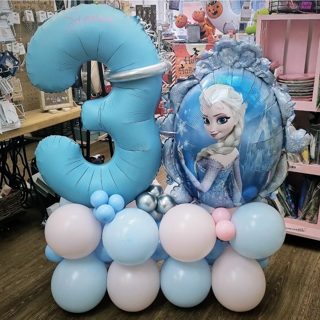 Xl balloon display frozen 
