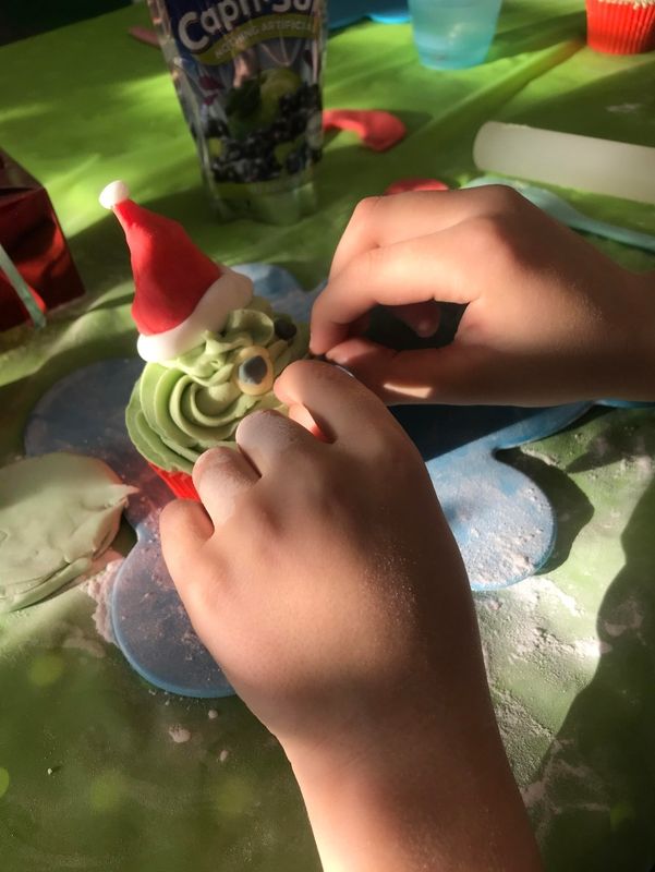 NO SANTA  Cupcake decorating £10.95 (£5 deposit)