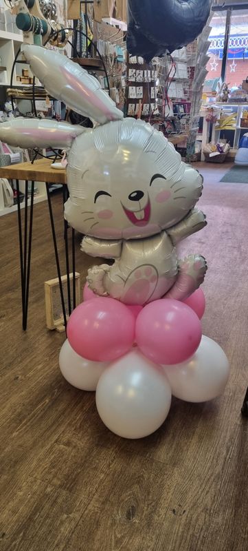 Full bunny shape tower balloon