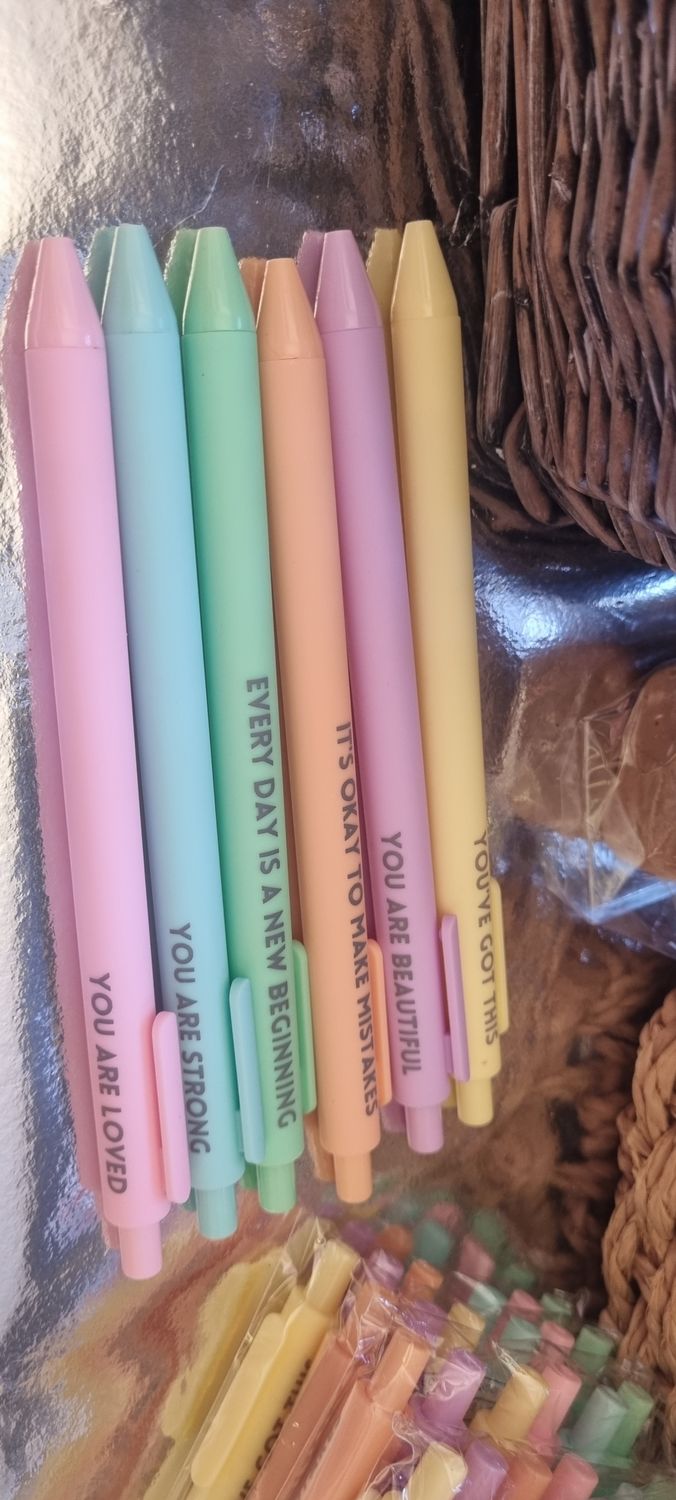 Inspirational quotes set of pens