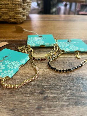 POM Gold Diamond Bracelet .. 3 Colours To Choose From