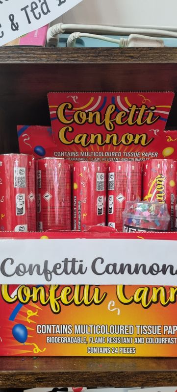 Party confetti cannon