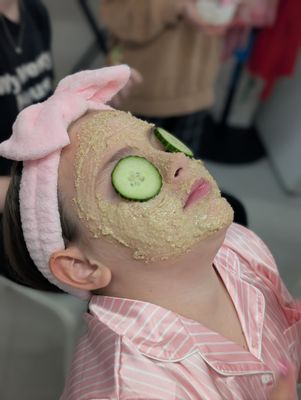 🥳  SPA Pamper Party £14.95pp