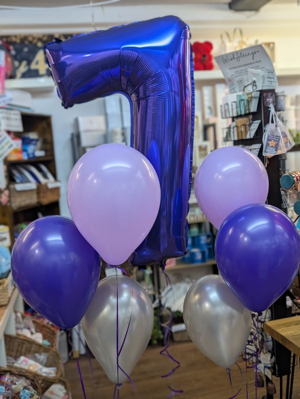 Foil number balloon &amp; 2 bunches 