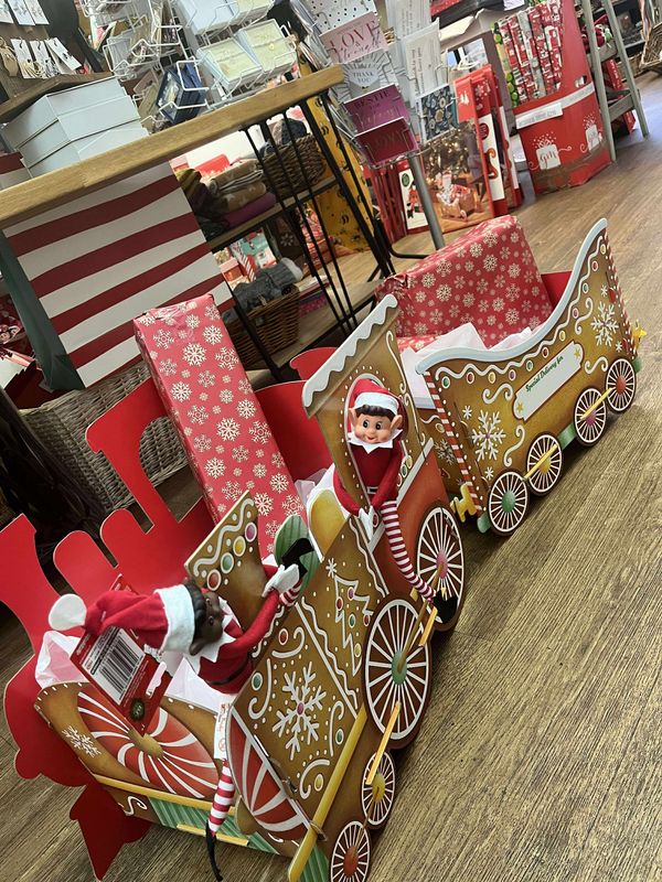 Christmas Train - Gingerbread Or Red