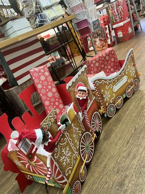 Christmas Train - Gingerbread Or Red