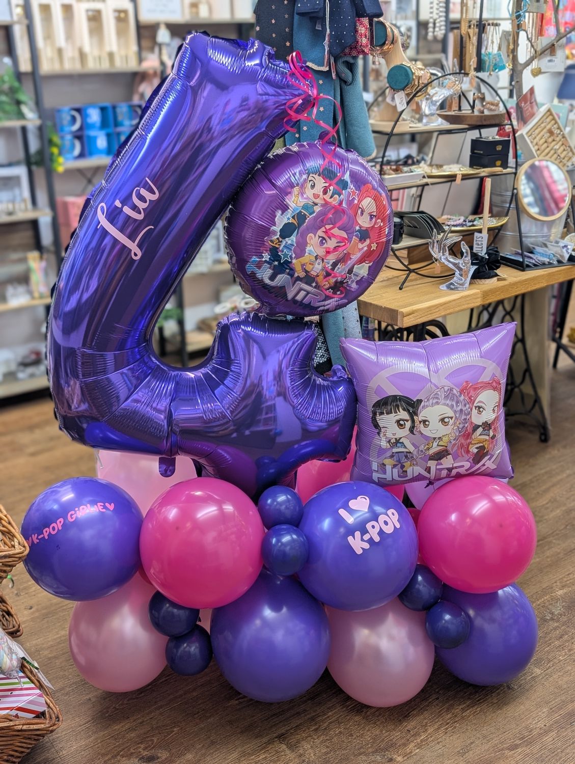 Kpop balloon coloum any age