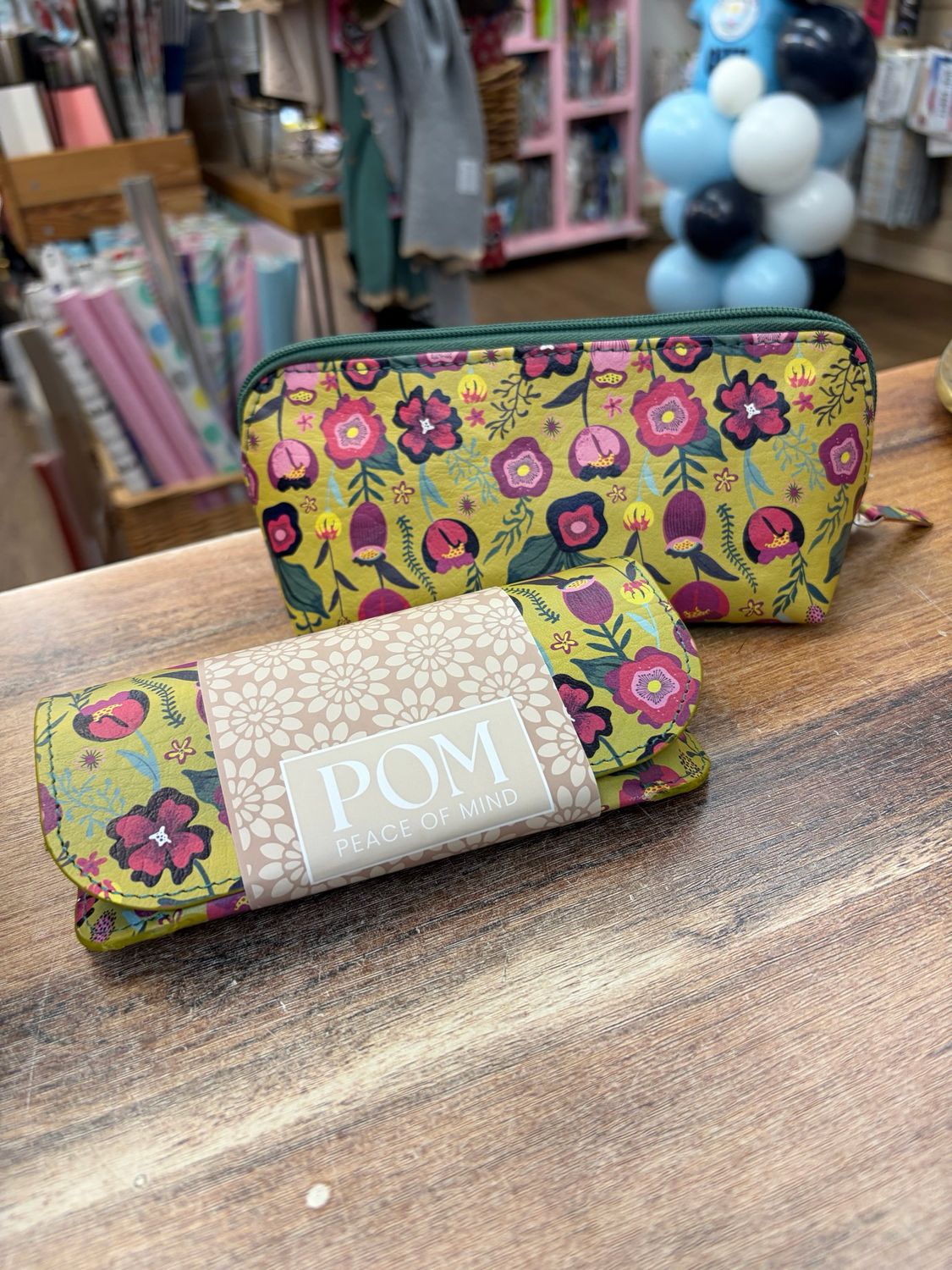 Retro Floral Recycled Leather Glasses Case