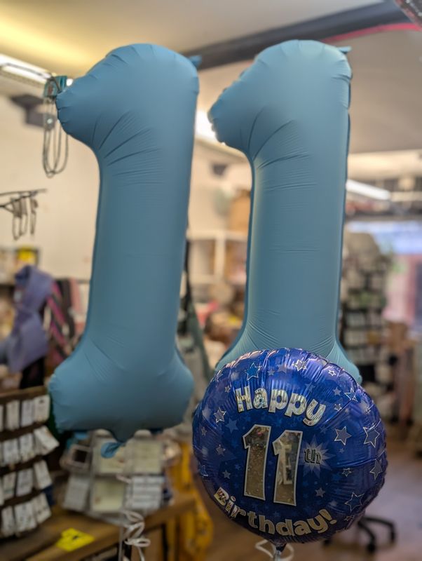 Double didget &amp; round foil balloon set