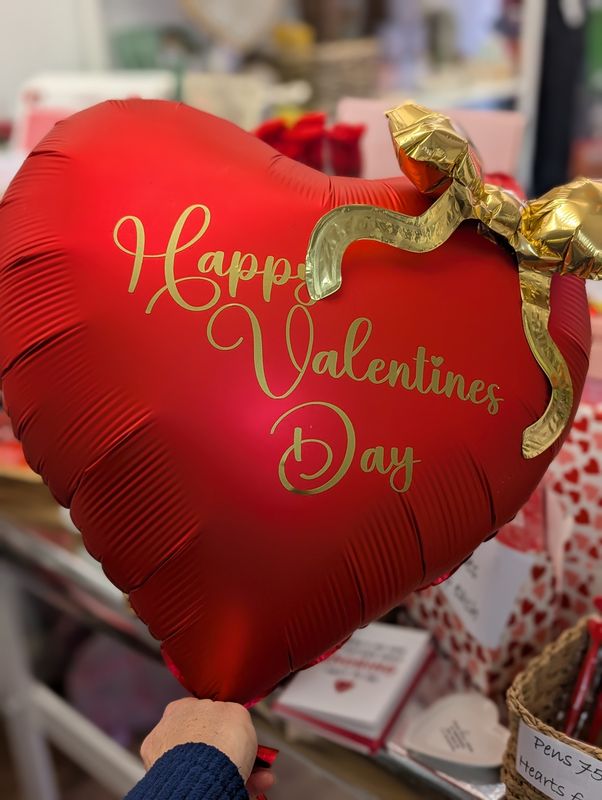 Personalized heart &amp; bow balloon 