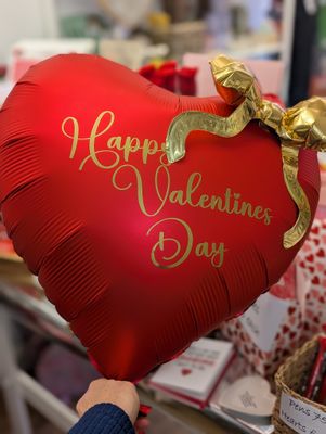 Personalized heart &amp; bow balloon 