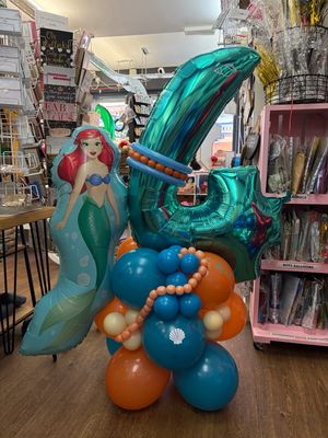 Ariel balloon display