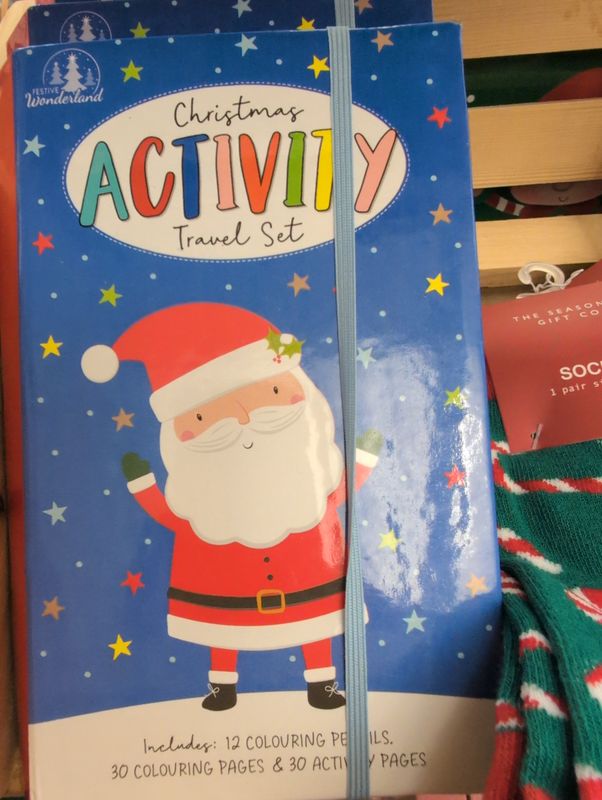 Mini Christmas travel activities set