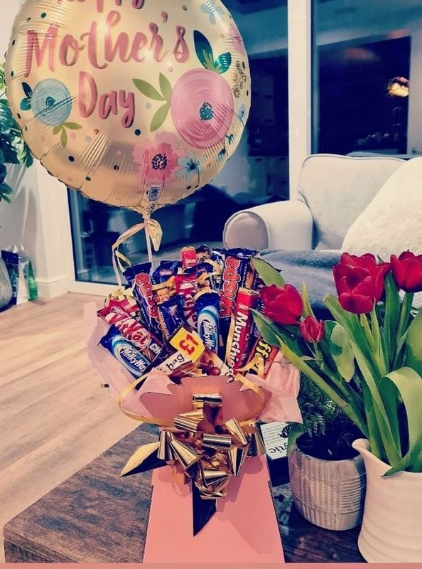 Mother’s Day chocolate hamper &amp; balloon
