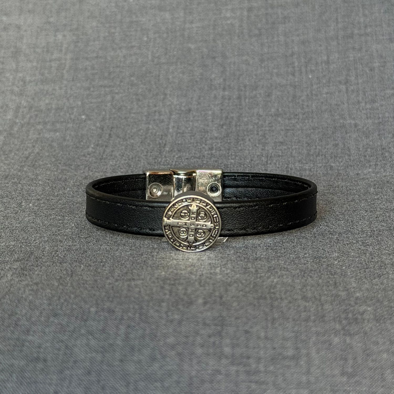 ​FIERCE SÃO BENTO CLASSIC — Black &amp; Silver