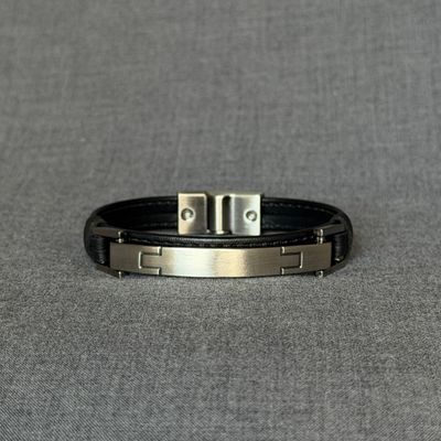 Fierce Trace— Black &amp; Silver
