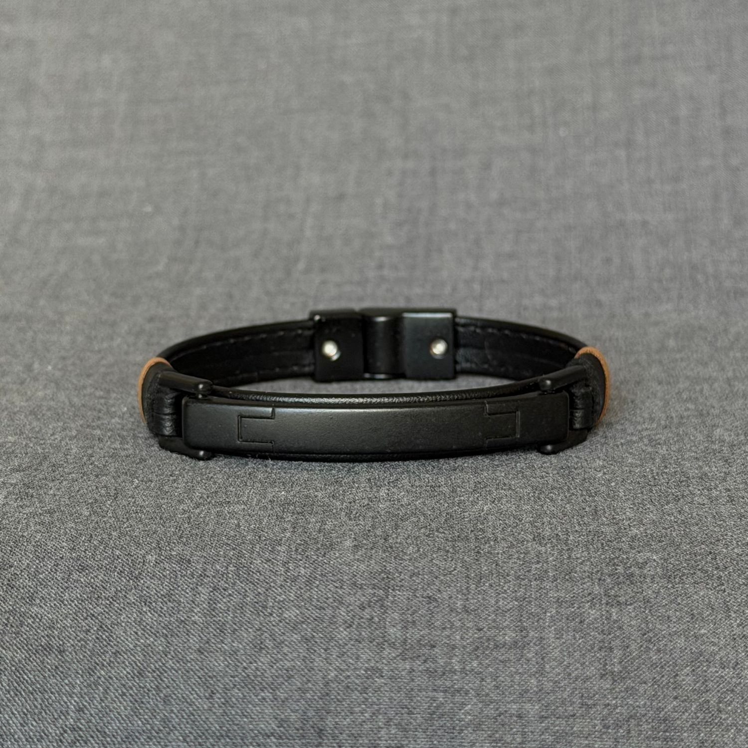 Fierce Trace— Black &amp; Camel