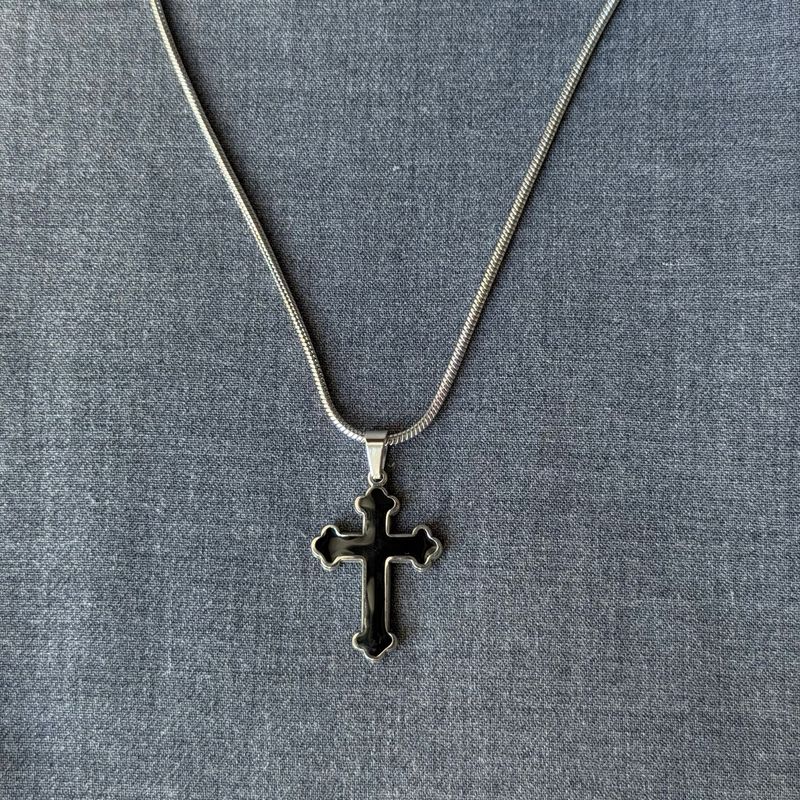 Cross Black