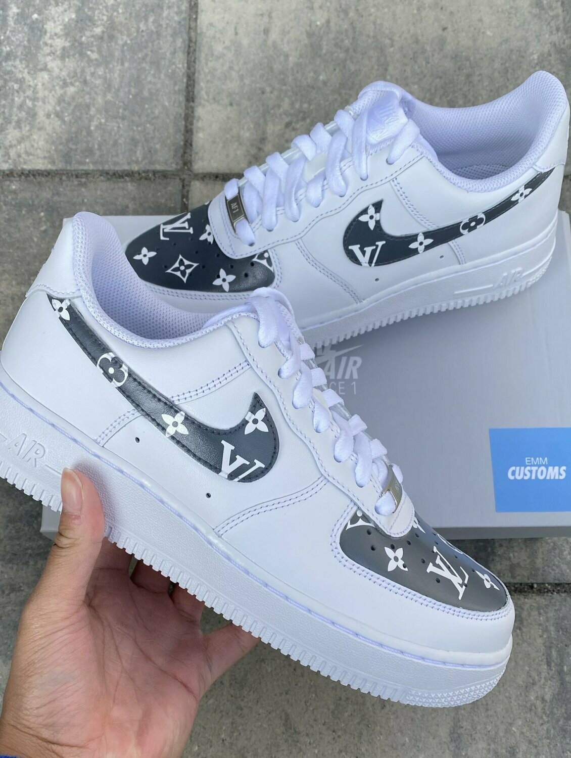 Nike Air Force 1 Customs Louis Vuitton 
