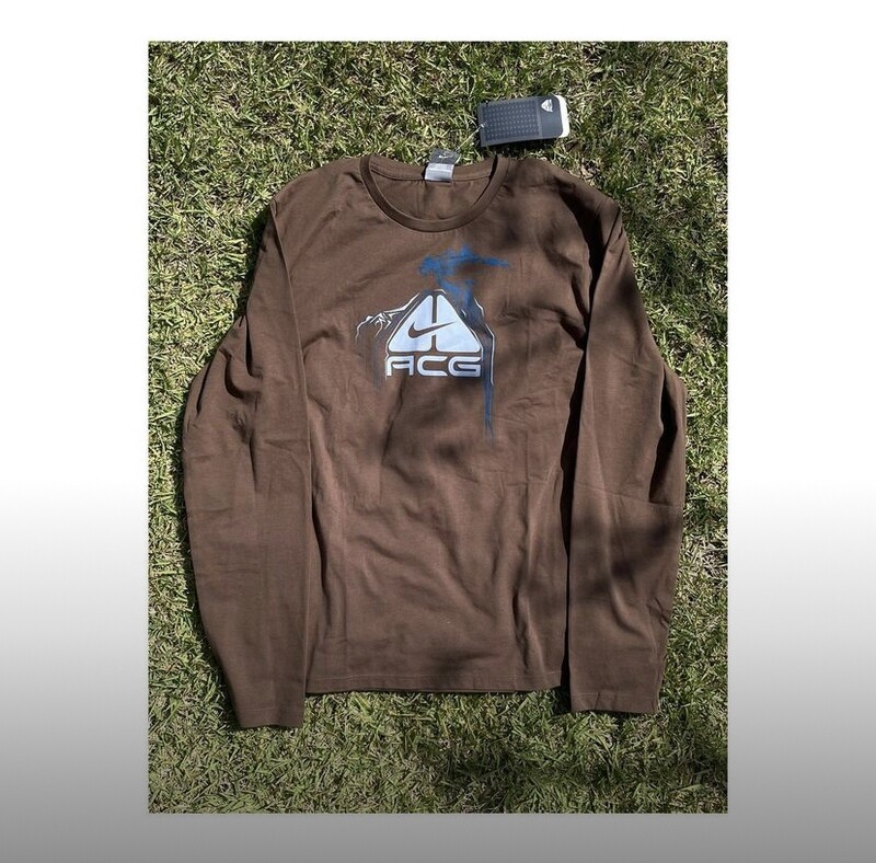 Nike ACG long sleeve brown