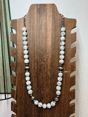 Kiwi Stone &amp; Navajo Pearls