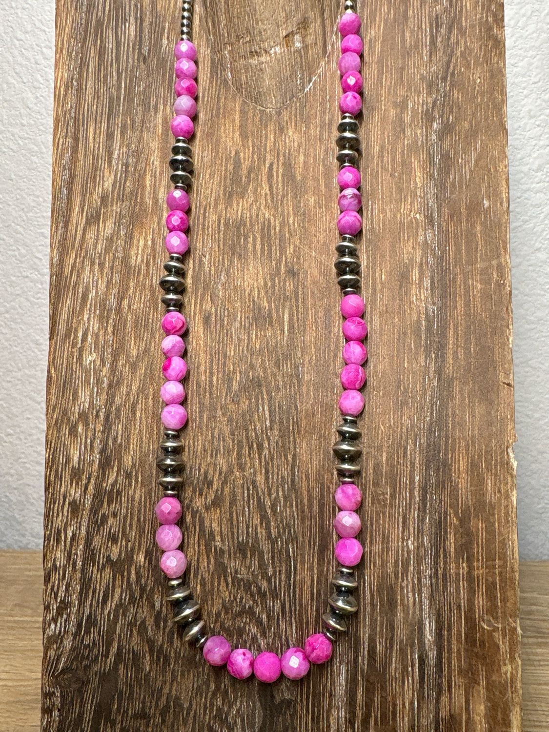 Dyed Magnesite &amp; Navajo Pearls