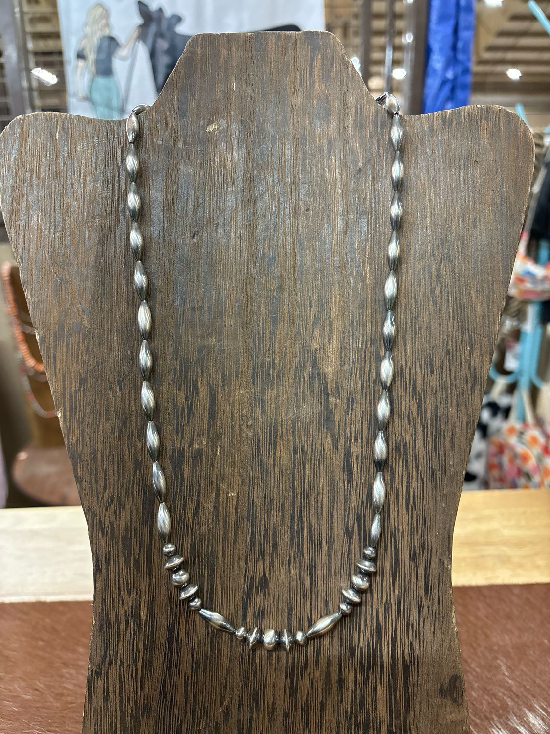 6 x 18 Torpedo and various size Navajo Pearl
