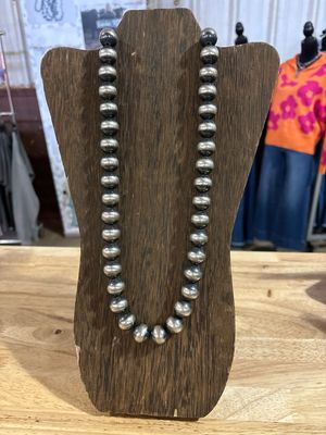 16 mm Navajo Pearls