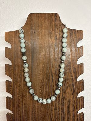 Kiwi Stone &amp; Navajo Pearls