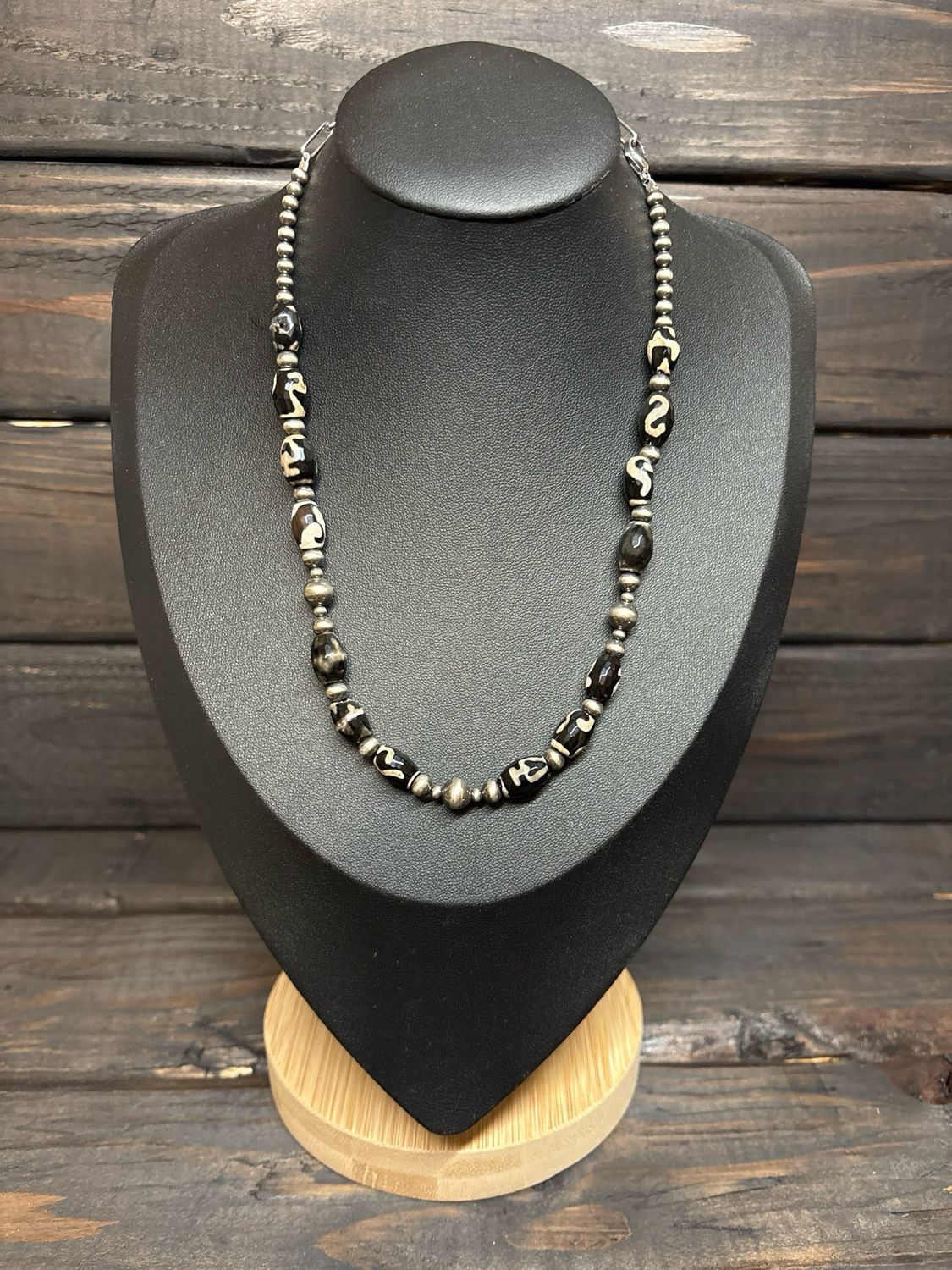 Black Onyx &amp; Navajo Pearls
