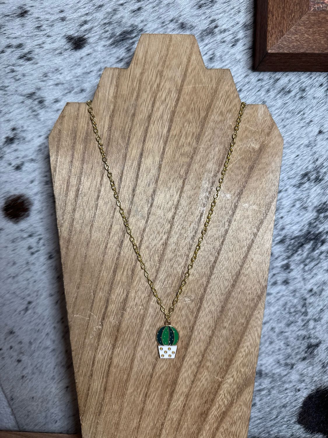 Cactus Charm &amp; Gold Chain