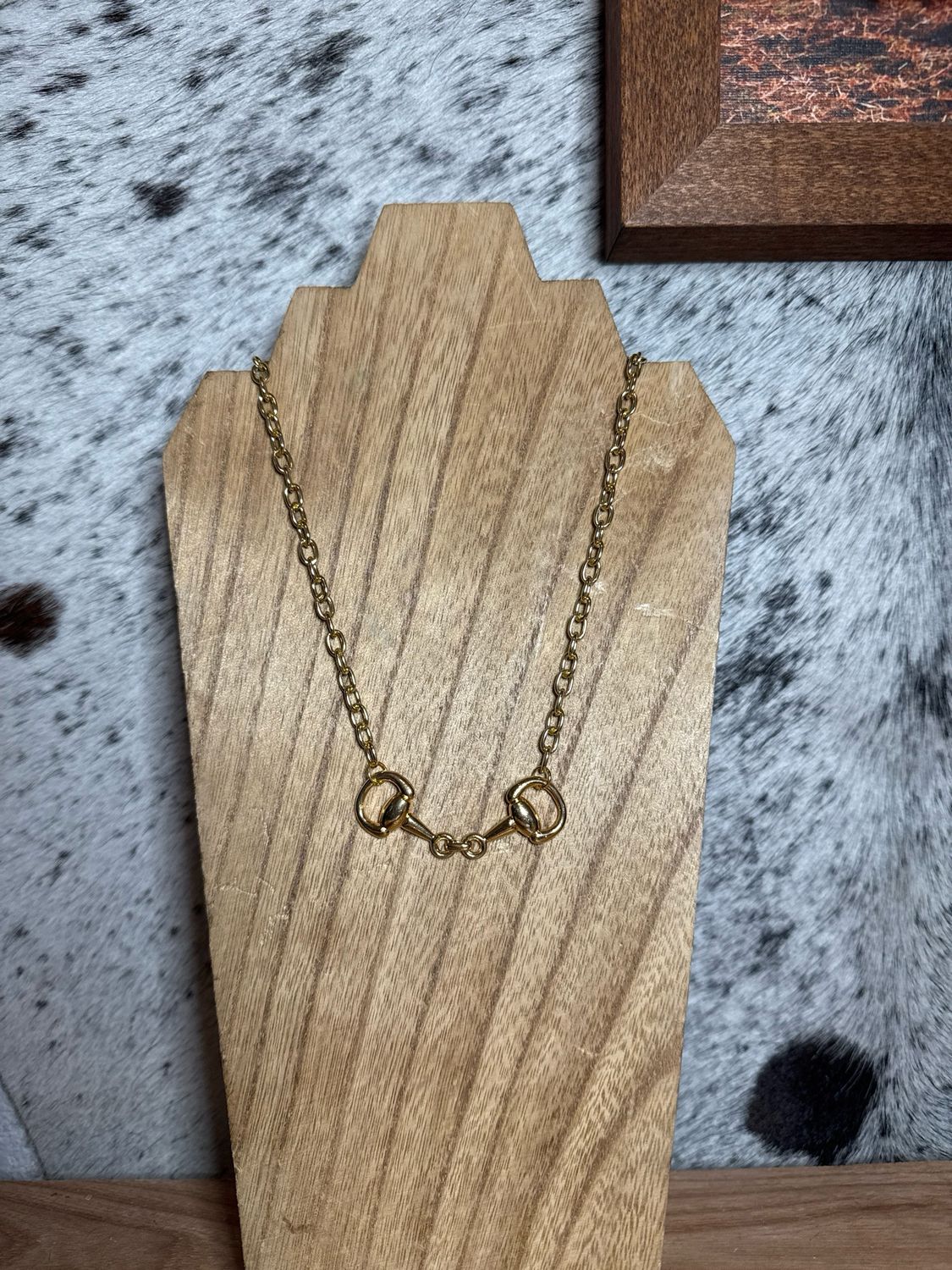 Gold Bridle Bit with Gold Chain