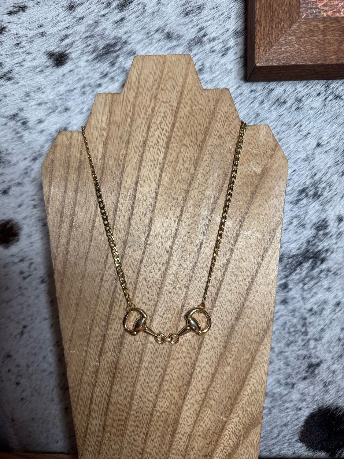 Gold Bridle Bit with Gold Chain