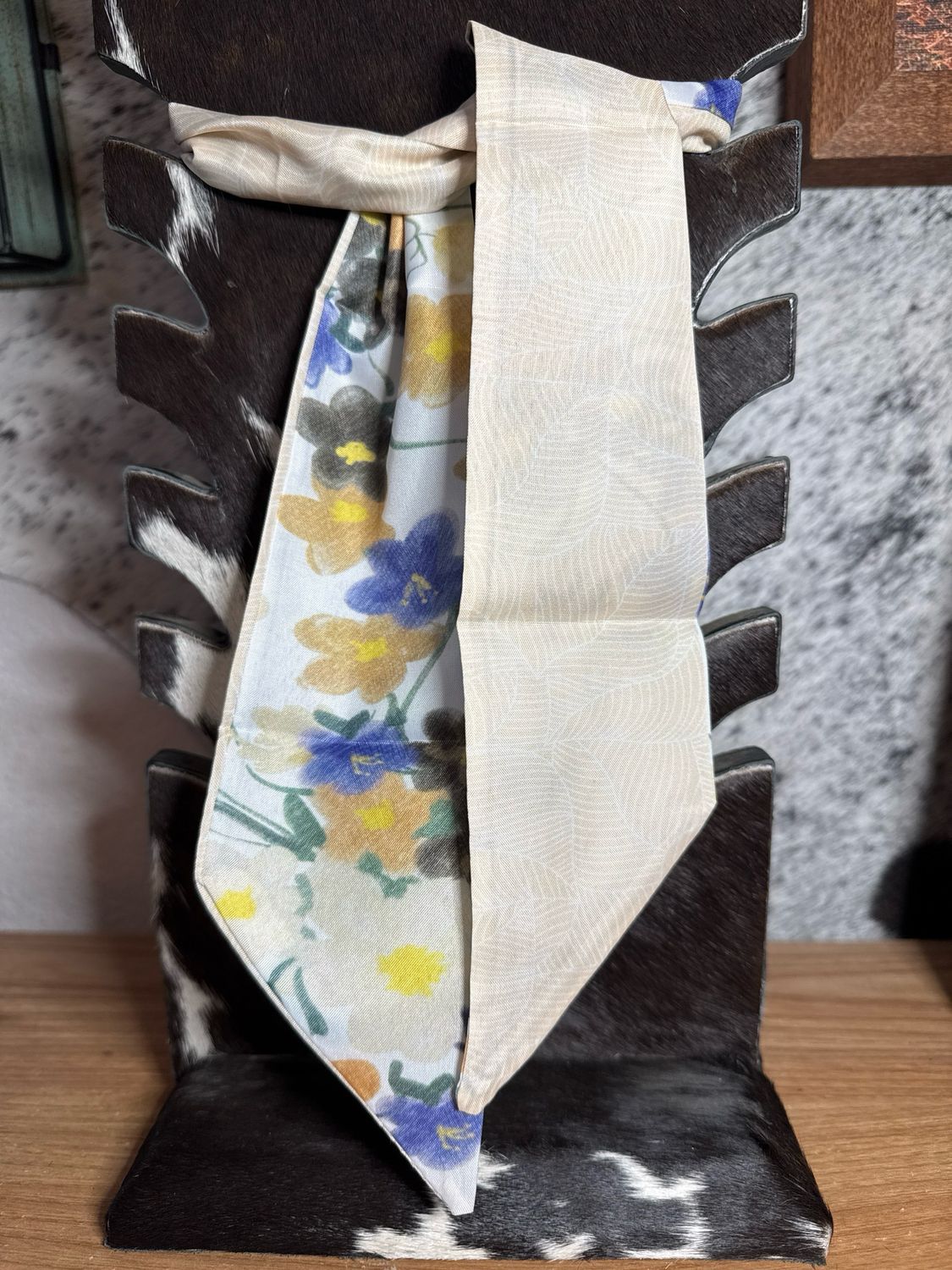 Flowers &amp; Brown Twilly