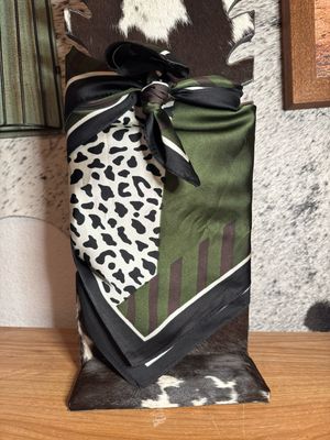 Green, Black &amp; Cheetah Wildrag