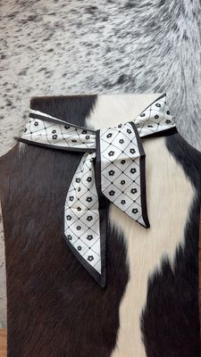 Black &amp; White Twilly