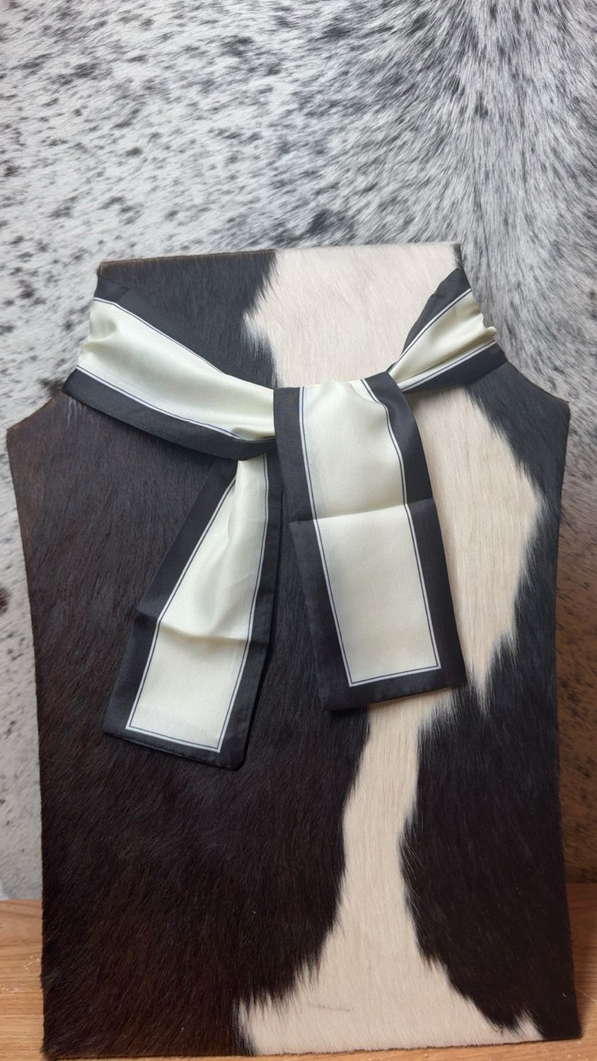 Black &amp; White Twilly