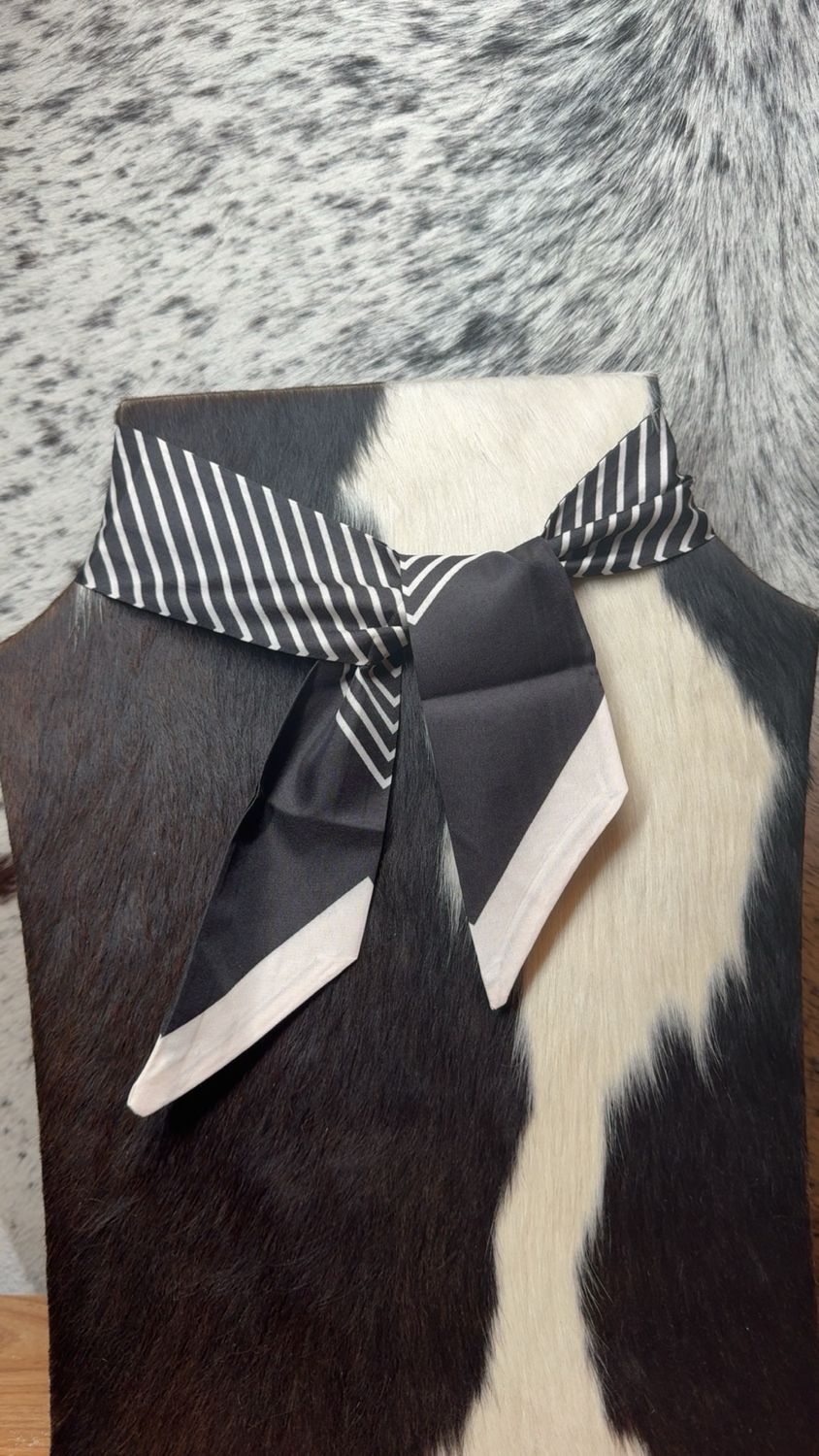 Black &amp; White Stripped Twilly