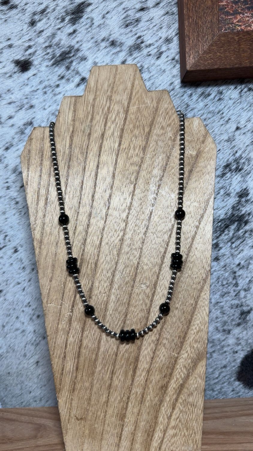 Black Onyx &amp; Navajo Pearls