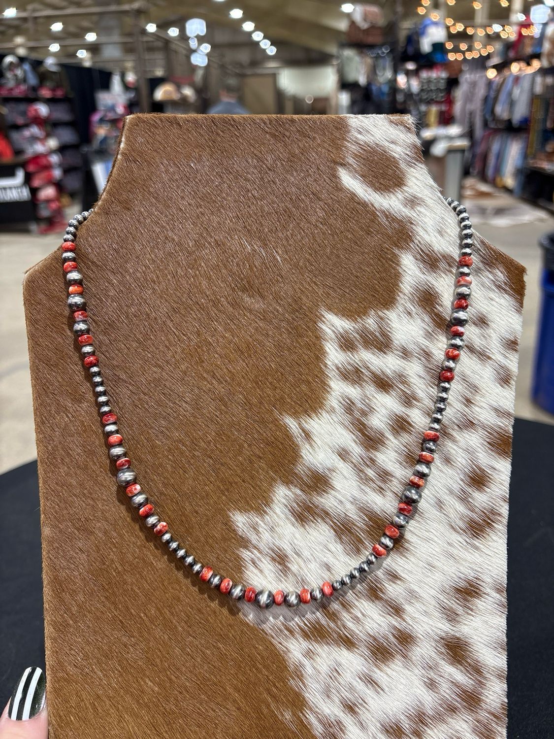 Red Spiny Oyster &amp; Navajo Pearls